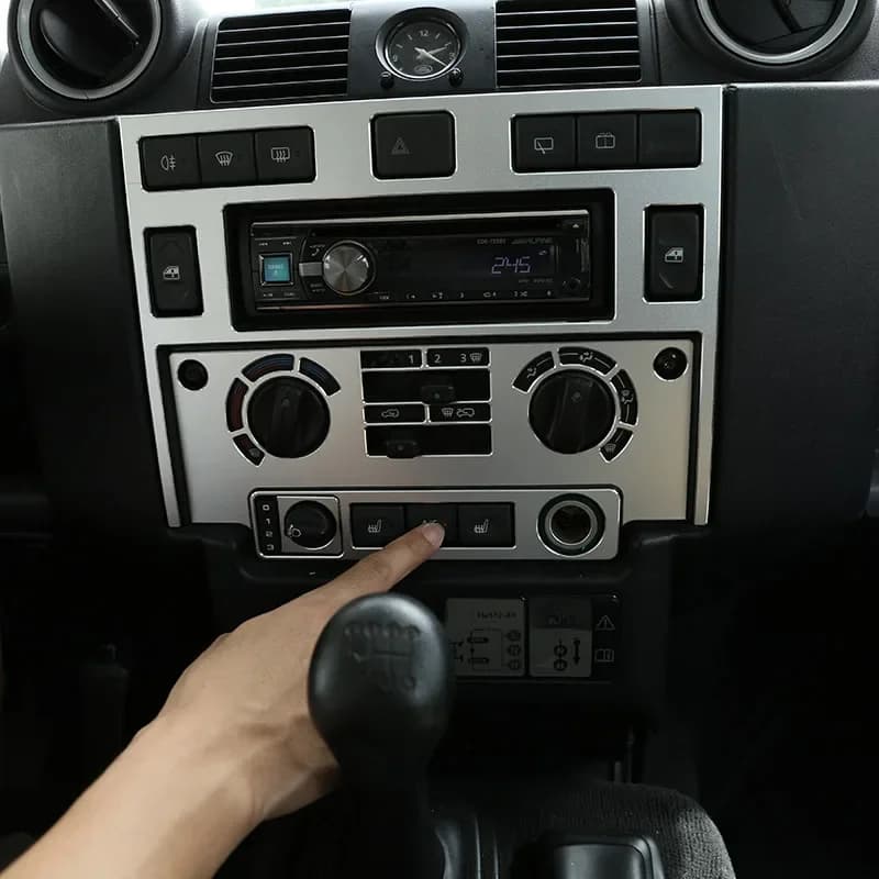 Autocollant de décoration en alliage d'aluminium pour panneau de commande de climatisation de la console de voiture Land Rover Defender 110 2008-18, accessoires de voiture