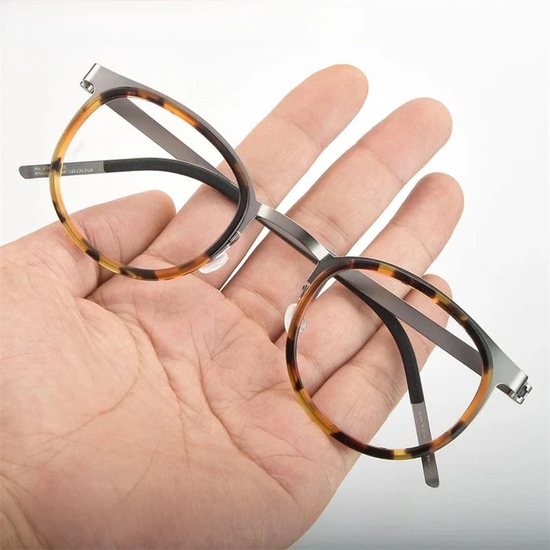 Danemark ultraléger rétro rond lunettes cadre hommes femmes 9704 mode sans vis lunettes titane acétate Oculos Design classique