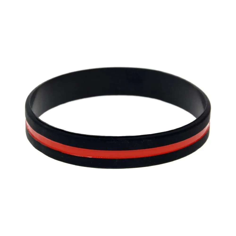 1 bracelet en silicone jaune, vert, rouge et bleu, décoration simple, logo, taille adulte