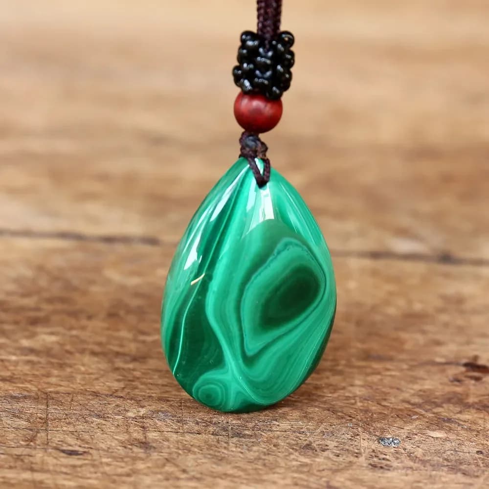 Collier pendentif goutte d'eau Malachite, pierre naturelle, macramé de Yoga, pour femmes et hommes, accessoires de bijoux à la mode