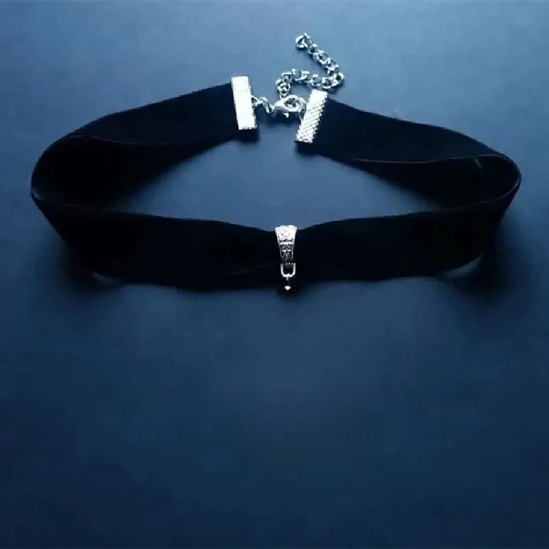 Collier ras du cou en forme de croissant de lune, velours noir épais avec bijoux, grand charme gothique, Punk, cadeau créatif, pendentif à la mode, nouveauté 2021