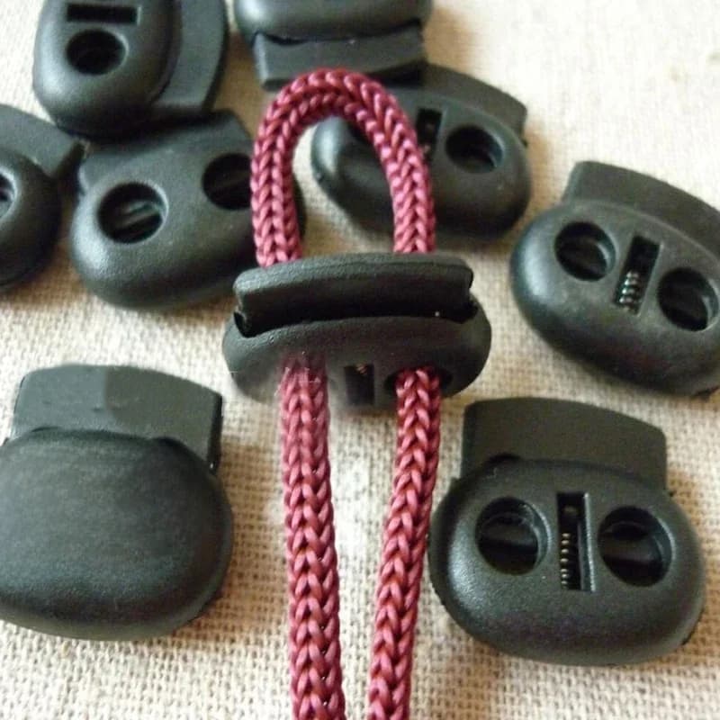 Bouchon en plastique noir à double trou, 100 pièces, verrouillage de cordon de serrage, Clip à bascule pour vêtements, lacet, bouton à ressort, taille 4mm 5mm