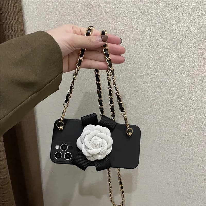 Coque de téléphone souple en silicone de luxe avec chaîne de poignet DIY fleur et perles pour iPhone 17 Pro, 15, 14, 12, 11, 13 Pro Max, XS Max, X, XR, 13 mini