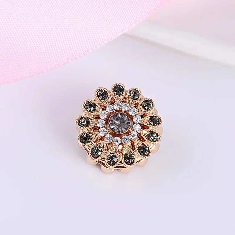 Broches à fleurs magnétiques en strass pour femmes, 1 pièce, écharpe musulmane, Hijab, sans trou, bijoux à la mode, accessoires de luxe