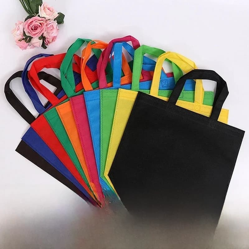 20 sacs en tissu non tissé pour la promotion/cadeaux/chaussures/Noël, possibilité de personnaliser le logo et la fabrication.
