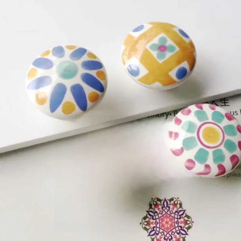Boutons ronds simples en céramique nordique pour enfant, 1 pièce, poignée de porte de garde-robe, cuisine, jardin, poignée d'armoire moderne avec vis
