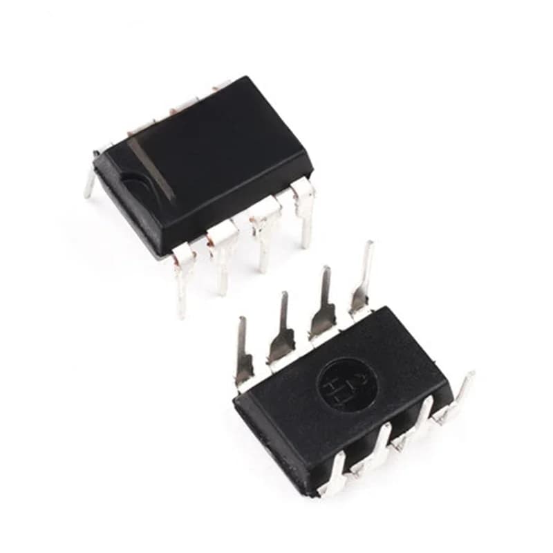 Puce de synchronisation NE555 DIP-8, 10 pièces/lot, vente en gros