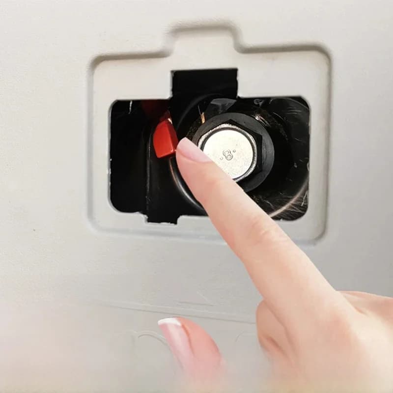 Pour V97 V93 V87 Mitsubishi Pajero coffre dispositif de verrouillage d'échappement Shogun interrupteur de verrouillage de porte arrière accessoires de voiture intérieur