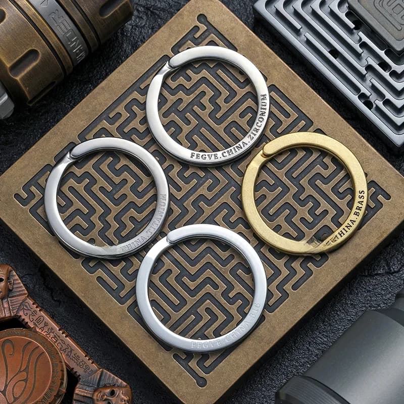 Porte-clés en titane, laiton, acier inoxydable, anneaux de clés en arc, luxe, EDC, boucle de porte-clés originale pour accessoires