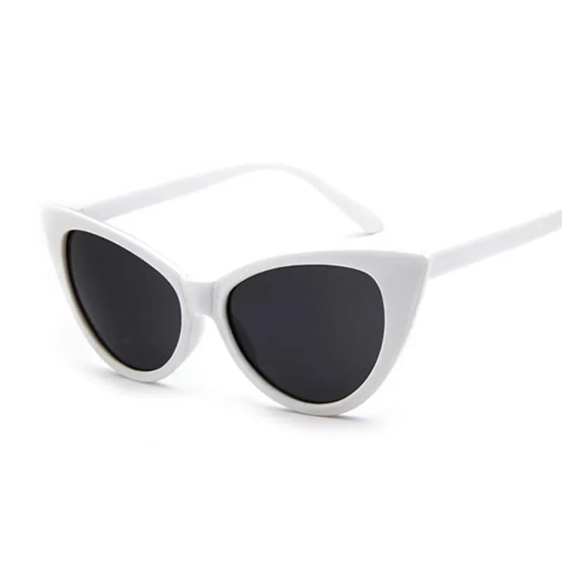 Rétro Sexy oeil De chat Style lunettes De soleil femme classique noir blanc dames lunettes De soleil Cateye cadre dégradé Oculos De Sol Feminino