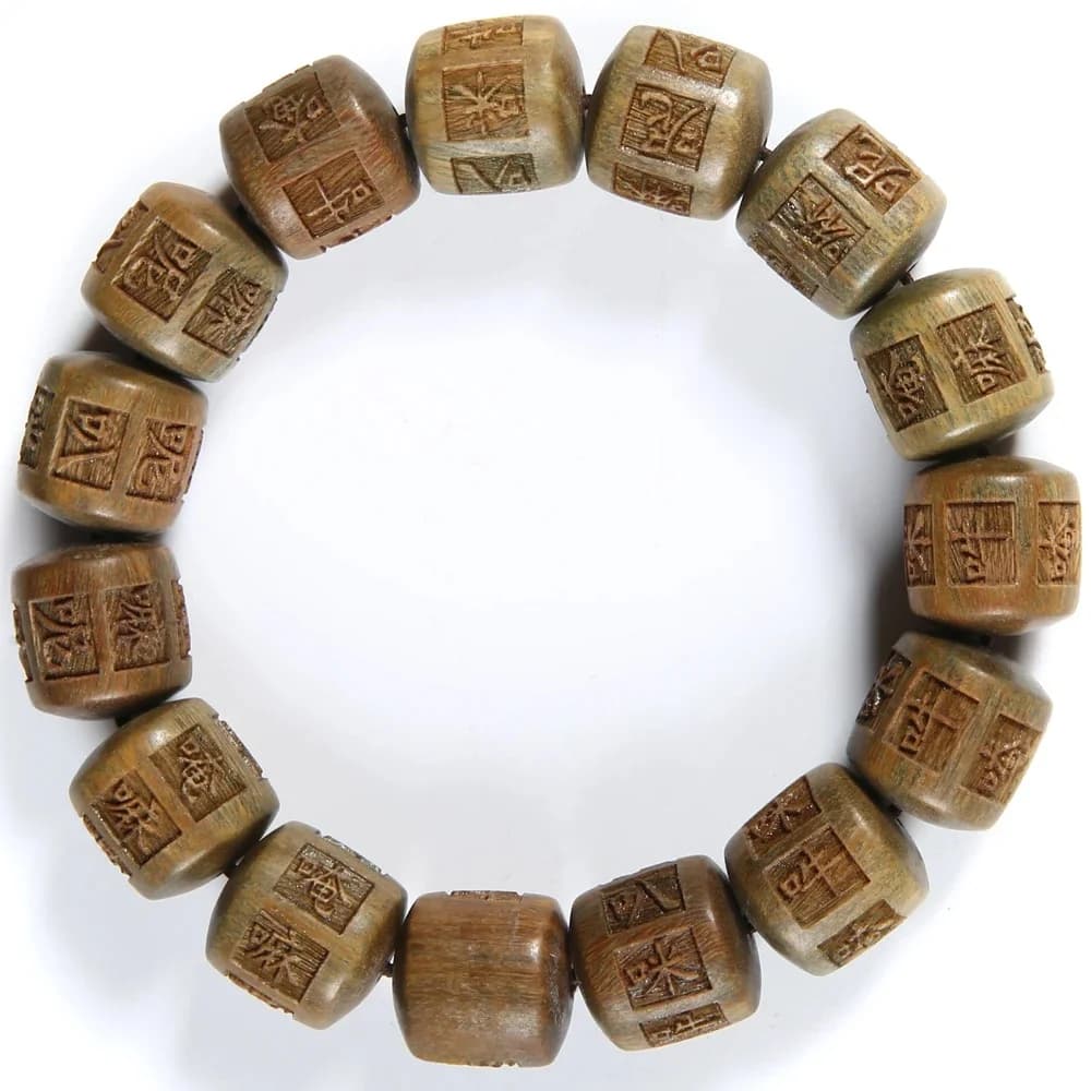 Mantra en bois de santal, bouddhisme tibétain, bodhisattva, cœur, Om Mani Padme Hum, perle de bouddha