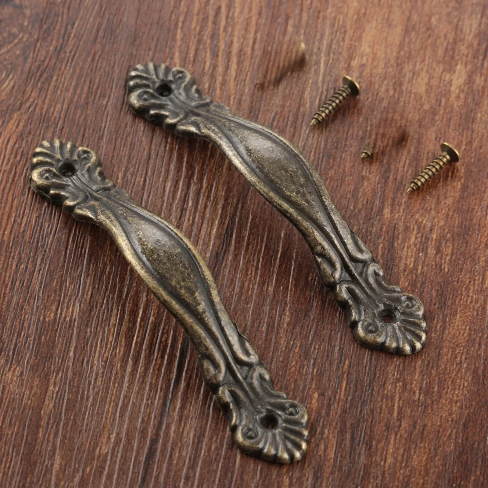 Poignée en bronze antique avec vis, bouton vintage, nervure de fleur, meubles de cuisine, alliage de zinc, vieux européen, 85x15mm, 2 ensembles