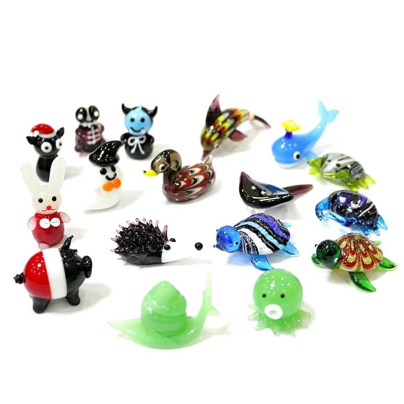Micro Figurine Animal Verre Mini Escargot Dauphin Pieuvre Baleine Cochon Tortue Canard Lapin Hérisson Ecrevisse Chat Raie Fantôme Démon Décoration Bureaux Maison Ornement Cadeau Fille Garçon Animal