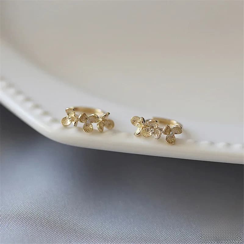 Boucles d'oreilles en argent regardé 925 avec petite fleur française pour femme, bijoux de luxe légers, cadeau pour petite amie, fête de mariage, tempérament