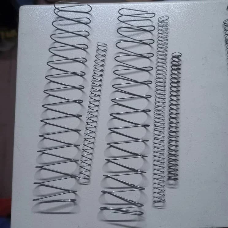 Ressort de compression carré, diamètre du fil, modifié, 4,1, P90