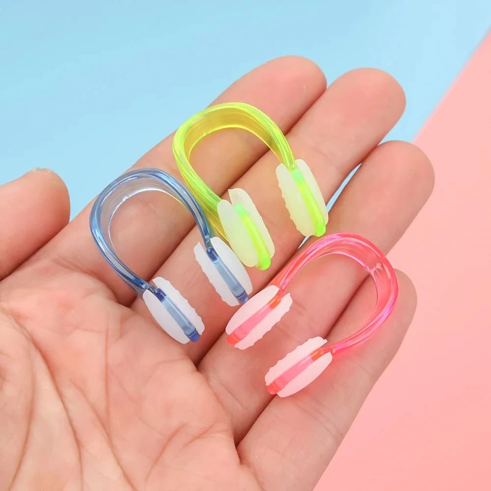 Pince en silicone souple pour documents en forme de bonbon, petite taille, pour adulte et enfant, accessoire pour piscine et sports aquatiques, 4 pièces/ensemble
