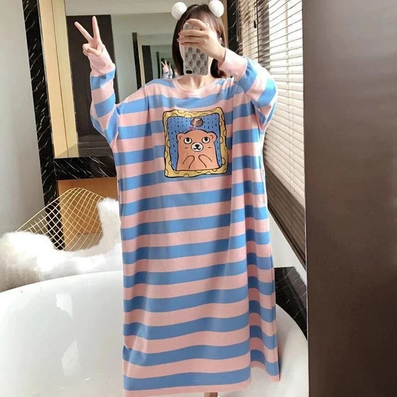 Chemise de nuit 5XL pour femmes, robe de nuit à rayures, chemise de nuit à motifs de dessins animés, chemise de nuit à manches longues, vêtements de nuit.