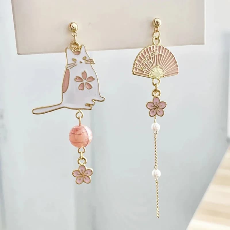 Style chinois asymétrique mignon Animal chat lapin boucles d'oreilles pour les femmes pliant ventilateur modélisation grue boucles d'oreilles pendantes bijoux