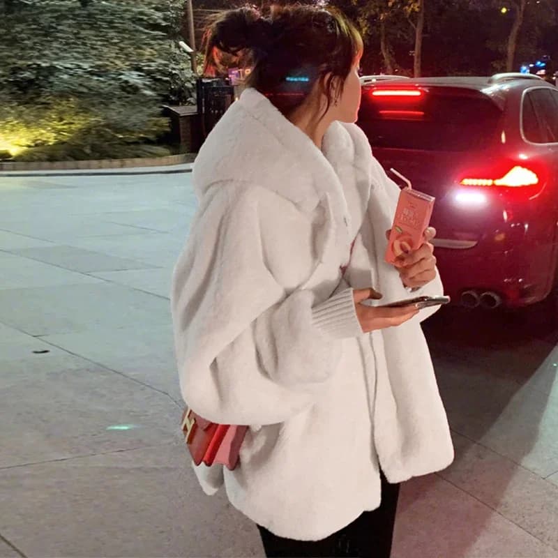 Nerazzurri – veste d'hiver blanche surdimensionnée en fausse fourrure pour femmes, avec capuche, manches raglan, fermeture éclair, vêtements à la mode coréenne pour femmes, 2021
