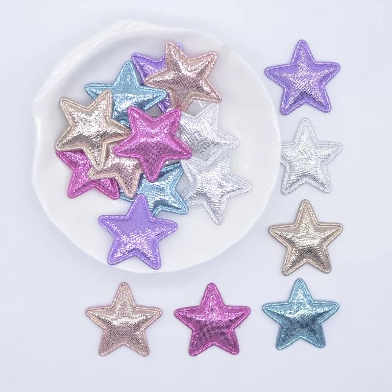 100 pièces 25mm rembourré paillettes tissu coeur Appliques pour bricolage chapeau vêtements patchs de couture à la main chapeaux pinces à cheveux accessoires
