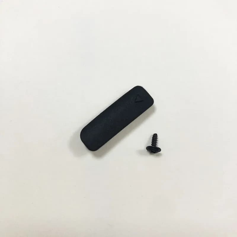 Capuchon en caoutchouc étanche compatible avec les modèles Garmin Edge 520 / Edge 520 Plus / Edge 820 / Edge Explore 820. Pièce de vis pour l’interface inférieure en caoutchouc.