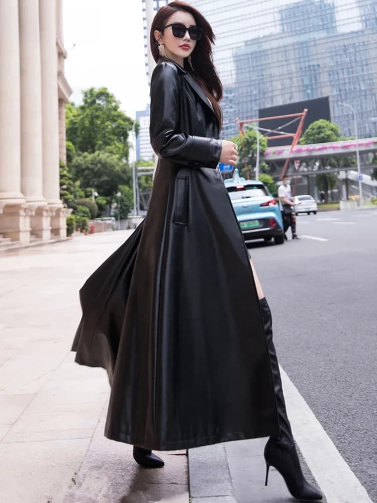 Manteau Trench en Cuir Maxi Évasé et Ajusté Nerazzurri pour Femme, Collection Printemps 2021, Vêtement de Luxe de Créateur, Manches Longues, Col Revers