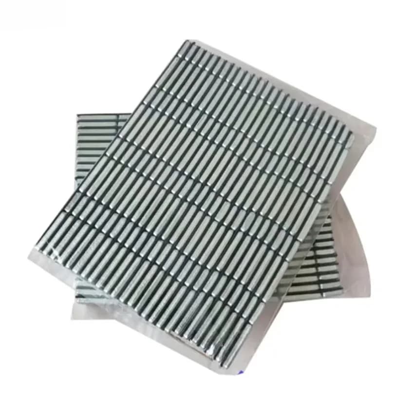 Blocs d'équilibrage de pneus de voiture, poids d'équilibrage de roue de 0.3KG, contrepoids adhésif de roue, bloc de fer galvanisé 5g 10g