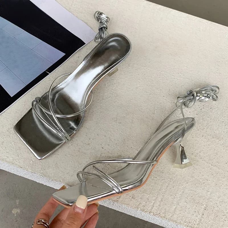 Eilyken été mode argent bande étroite femmes sandales bout carré gladiateur cheville à lacets décontracté mince talons bas chaussures