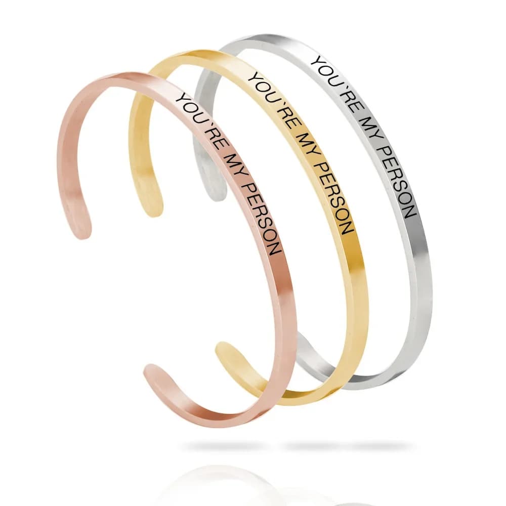 "YOU'RE MY PERSON" Bracelets de manchette personnalisés gravés au laser pour hommes et femmes, bracelets mantra personnalisés, cadeaux pour les amoureux, largeur 4mm