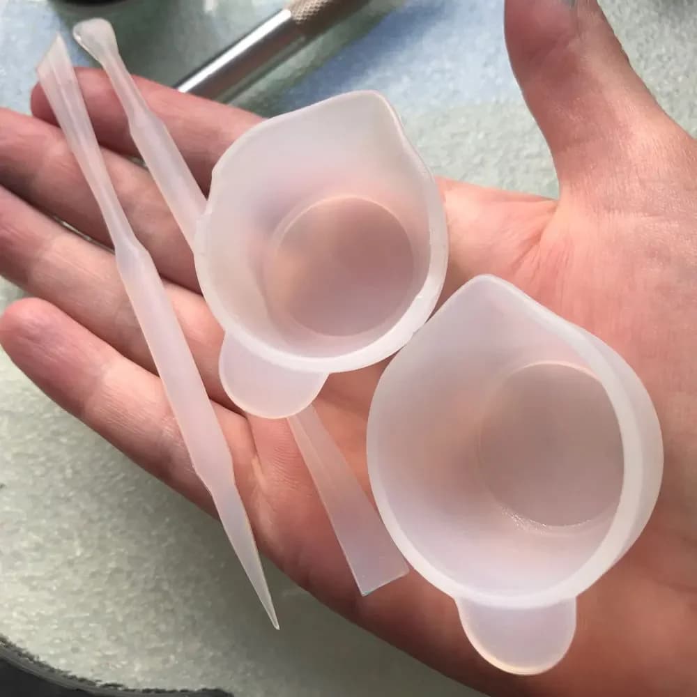 Outil de fabrication de bijoux en résine, bricolage, ensemble de tasses de mélange en Silicone réutilisables, outils de mélange de résine époxy, tasses à mesurer, bâton, accessoires faits à la main