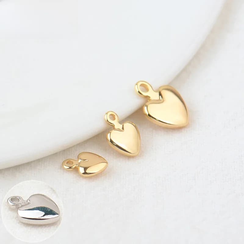 (874) 20 pièces 5.5x7.5MM 6.5x9MM 24K couleur or plaqué laiton coeur breloques de haute qualité bijoux à bricoler soi-même accessoires