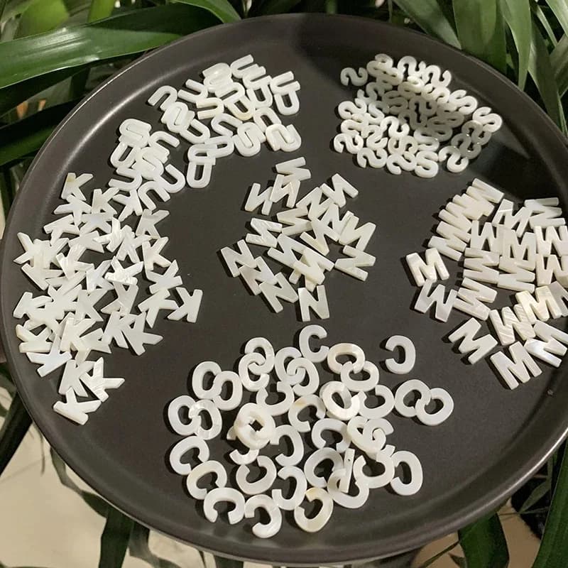 5 pièces/lot de perles de coquillage en nacre naturelle blanche, A-Z lettres de coquillage pour la fabrication de bijoux faits à la main, offre spéciale