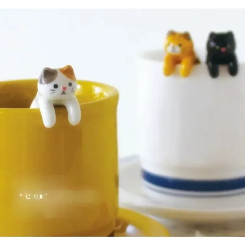 Offre spéciale outil de cuisine nouveauté cadeau en céramique dessin animé mignon chat Animal cuillère suspendue café Dessert cuillère Unique glace couverts