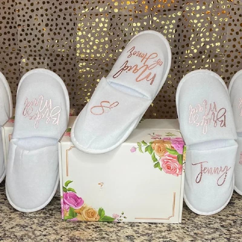 Pantoufles de mariage personnalisées, pantoufles de mariée personnalisées cadeau de demoiselle d'honneur enterrement de vie de jeune fille, décoration de chaussures de douche nuptiale