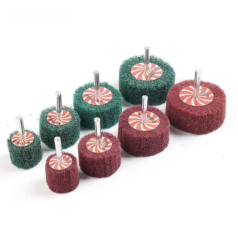 Roue de ponçage à lamelles Non tissées, tige de 6MM, 1 pièce, tampon à récurer abrasif en Fiber, polissage, meulage pour le nettoyage du métal, tête en Nylon