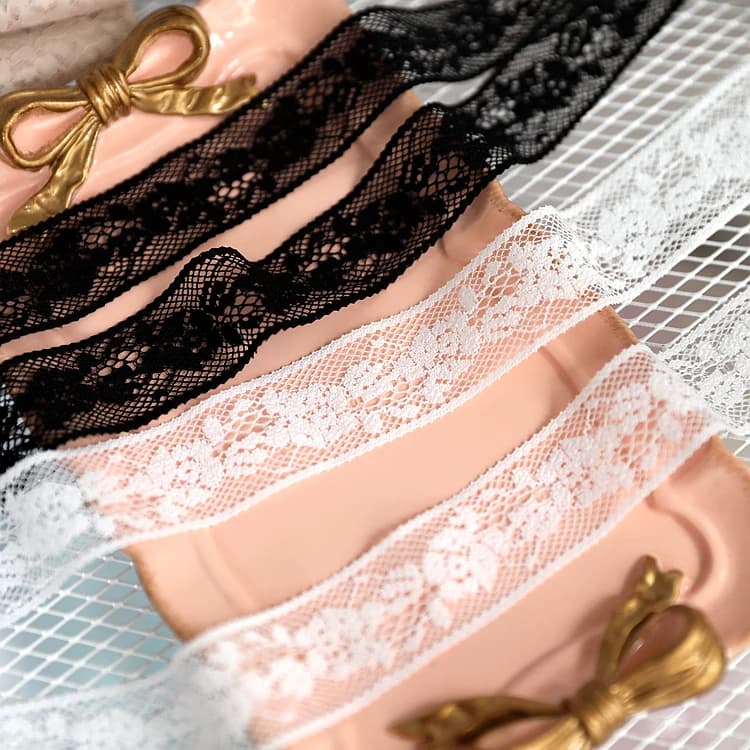 Garnitures de broderie évidées bon marché, accessoires de ruban, noir et blanc lait, petit et large, X817, paquet de 10m, 2.6cm