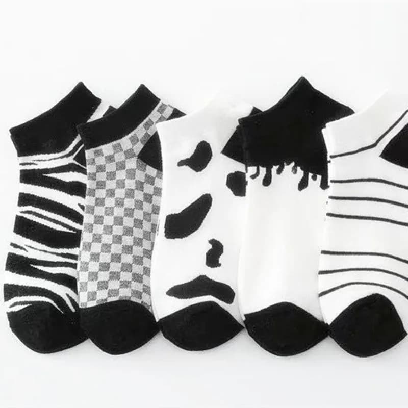 Chaussettes de cheville à motif de rayures zébrées pour femmes, noir et blanc, bonneterie Harajuku, chaussettes courtes à la mode, mignonnes, doigts d'animaux pour femmes, nouvelle collection