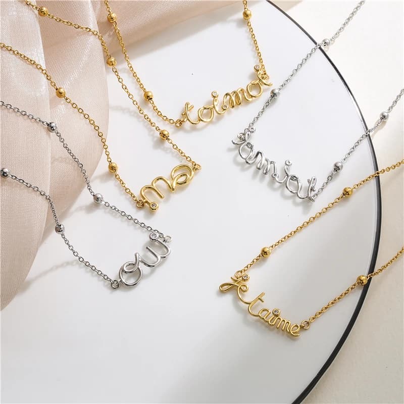 Collier en laiton plaqué or 18 carats avec lettres françaises, chaîne en acier inoxydable, pendentif avec inscription « Oui/Toi Moi » serti de zirconiums, cadeau de bijoux