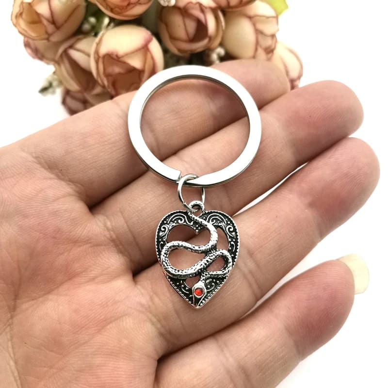 Porte-clés en forme de serpent, Style gothique, Punk foncé, rétro, croix, cœur