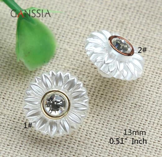 20 pcs/lot taille: 13mm bouton exquis biscuits fleur cristal diamant boutons résine chemise bouton décoration (SS-2402)