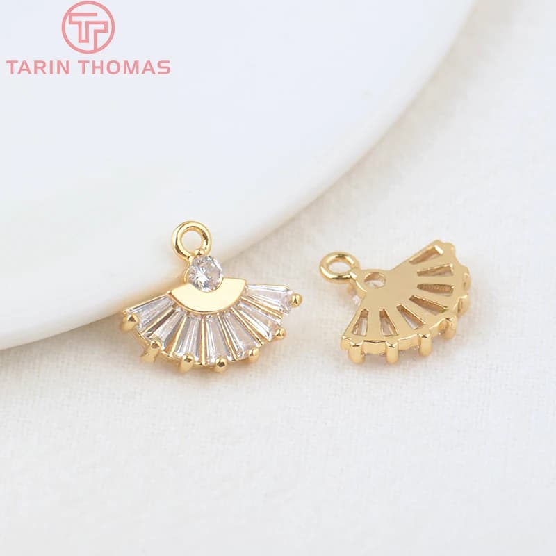 (867)4 pièces 12x14.5MM 24K couleur or plaqué laiton avec Zircon jupe breloques pendentifs accessoires de bijoux de haute qualité
