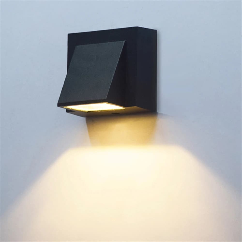 Applique murale LED imperméable conforme à la norme IP65, design moderne, luminaire décoratif d'extérieur, idéal pour un jardin, une véranda ou un balcon, 5/10W