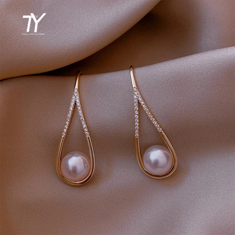 Boucles d'oreilles géométriques exquises de haut niveau pour femmes, bijoux à la mode coréenne, luxueux, gothique, fête, perles pour filles, 2025