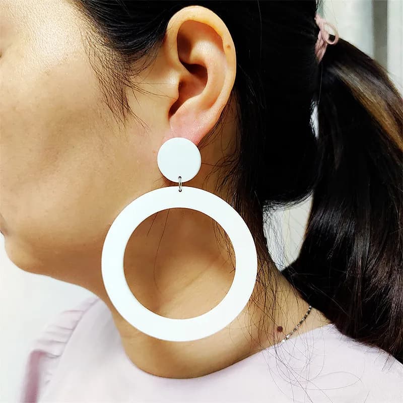 KUGUYS Boucles d'oreilles classiques en forme de cercle pour femmes, vintage, en acrylique blanc, rouge, noir, géométriques, simples, grands accessoires de bijoux