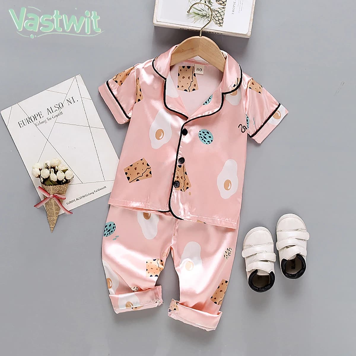 Pyjama imprimé dessin animé pour enfants, pyjama en satin, chemisier à manches courtes, pantalon Y +, vêtements pour bébés garçons et filles, SleepChester