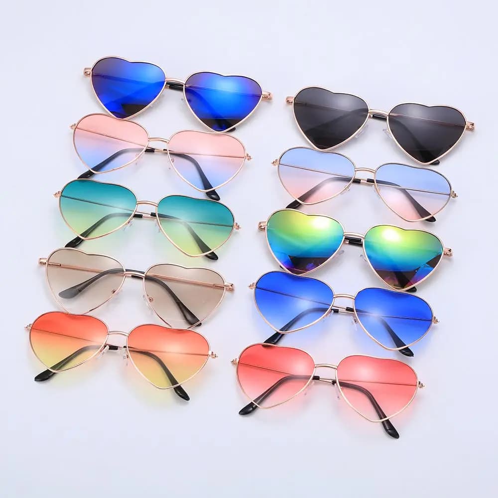 Lunettes de soleil rétro en forme de cœur pour dames, monture en métal, robe de paupières, lentille dégradée, UV 400, lunettes d'extérieur, mode