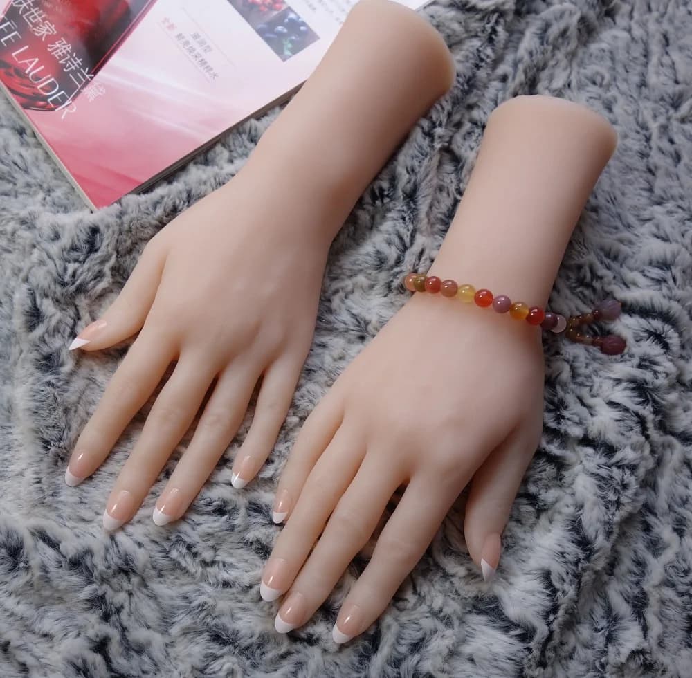 Mannequin en Silicone group, Modèle de Mains Féminines pour Bijoux, Bague, Affichage, Os à l'Intérieur, Peut Être Déporté, Gratuit, N64.64