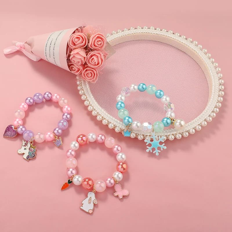Bracelet de perles de silicone fait à la main pour enfants, bijoux de bébé, breloques de princesse pour filles, cadeaux de dessin animé