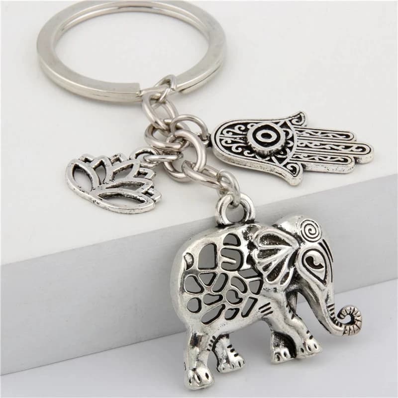 Porte-clés Tribal ethnique pour femmes, cadeau Unique, bohème, bijoux Lotus, éléphant à main, voiture, E1685, 1 pièce