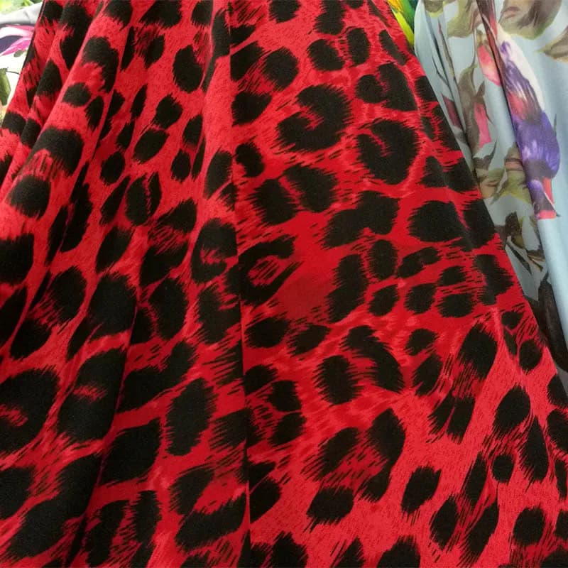 Bon, tissu extensible à 4 voies, brossé, grand tissu imprimé léopard rouge, bricolage, couture, robe pour femmes, vêtements de danse Sexy, tissu tricoté en coton/Spandex
